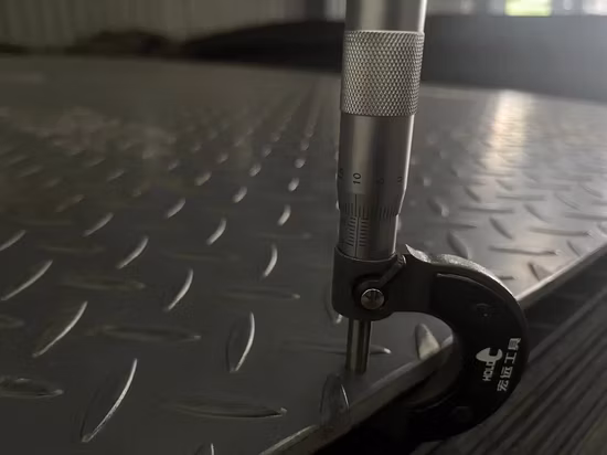 Piastra e lamiera di acciaio legato al nichel Inconel 625 600 601 800 800h 718 725 926 X750 della fabbrica cinese con prezzo di fabbrica